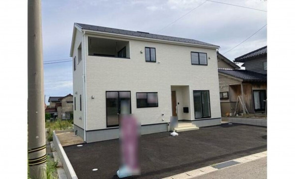 かほく市木津、新築一戸建ての画像です
