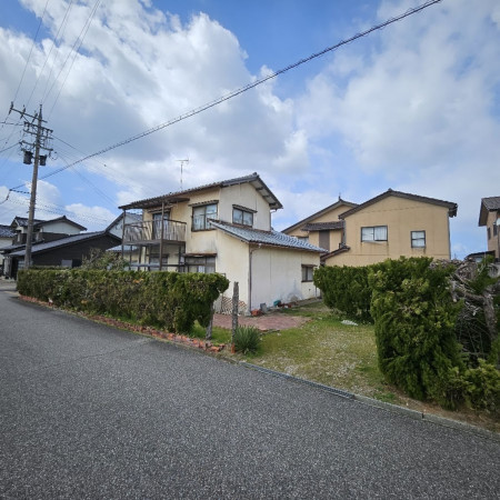 羽咋郡宝達志水町、中古一戸建ての画像です