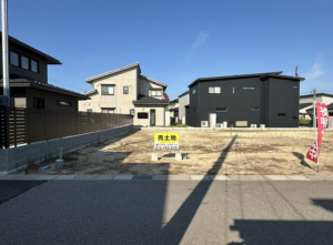 かほく市白尾、土地の画像です