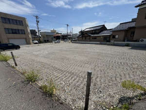 羽咋市中央町、土地の画像です