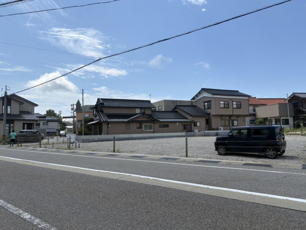 羽咋市中央町、土地の画像です