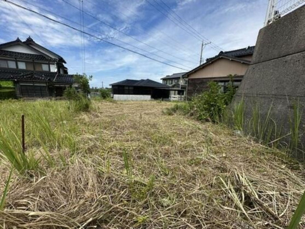かほく市外日角、土地の画像です