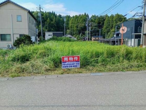 河北郡津幡町字杉瀬、土地の外観画像です