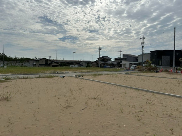 かほく市白尾、土地の画像です