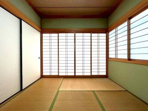 金沢市野町、中古一戸建ての居間画像です