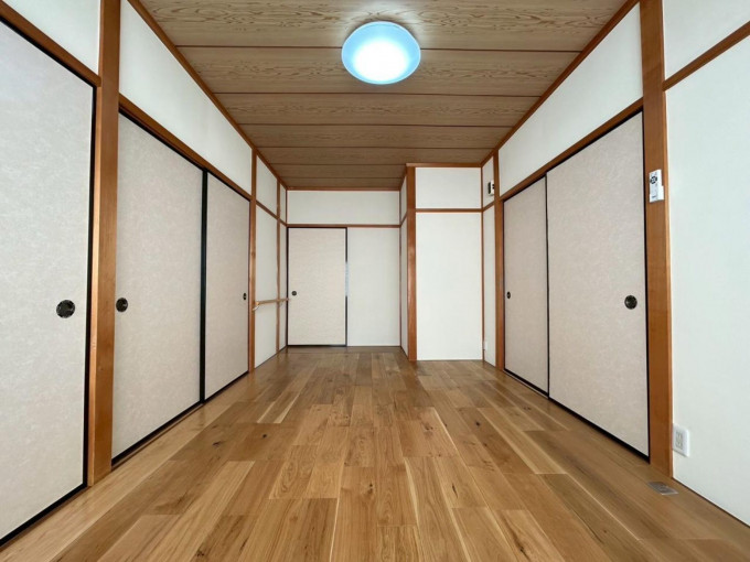 金沢市野町、中古一戸建ての居間画像です