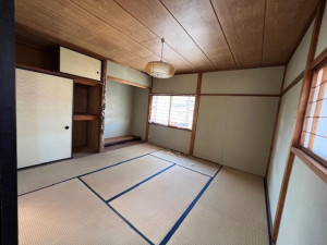 金沢市城南、中古一戸建ての居間画像です