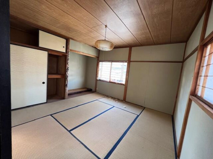 金沢市城南、中古一戸建ての居間画像です