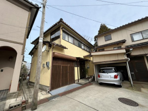 金沢市東山、中古一戸建ての外観画像です