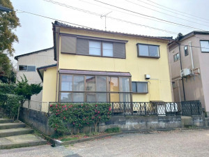 金沢市東山、中古一戸建ての外観画像です