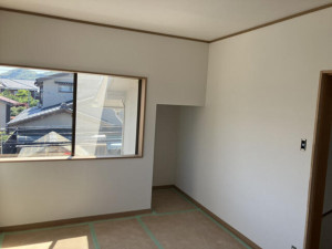 金沢市馬替、中古一戸建ての居間画像です