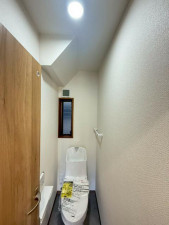 金沢市新神田、中古一戸建てのトイレ画像です