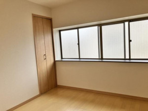 金沢市若草町、中古一戸建ての居間画像です