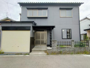 金沢市若草町、中古一戸建ての外観画像です