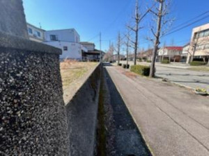 金沢市長坂台、土地の画像です
