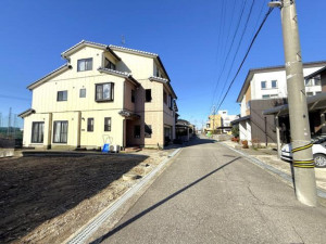 金沢市三口新町、土地の画像です