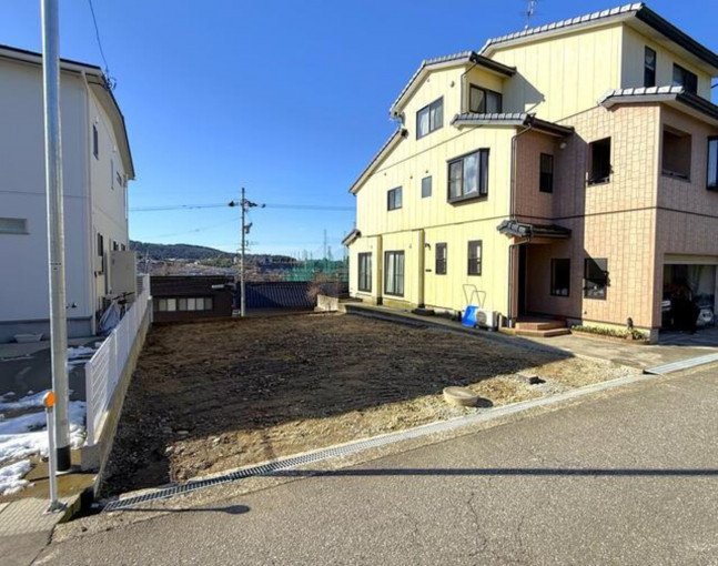 金沢市三口新町、土地の画像です