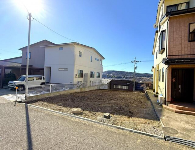 金沢市三口新町、土地の画像です