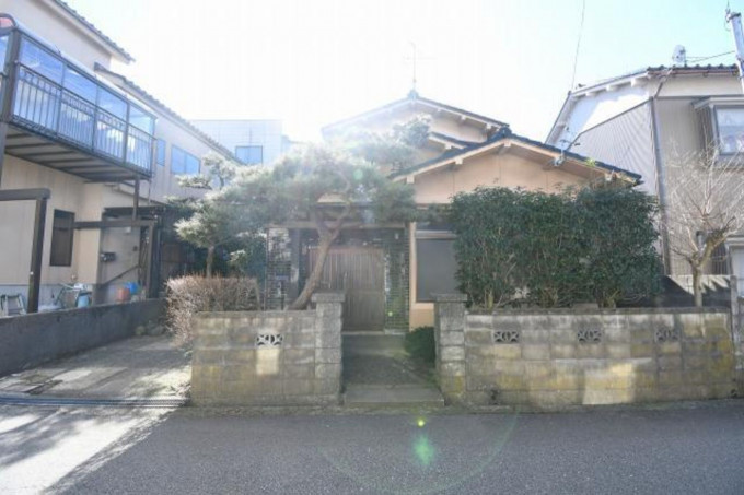 金沢市若草町、土地の画像です