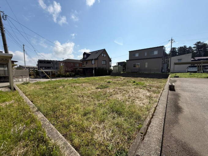 金沢市長坂、土地の画像です