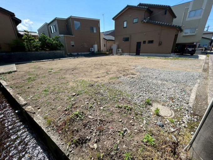 金沢市泉、土地の画像です