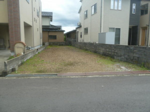 金沢市笠舞、土地の前面道路を含む現地写真画像です