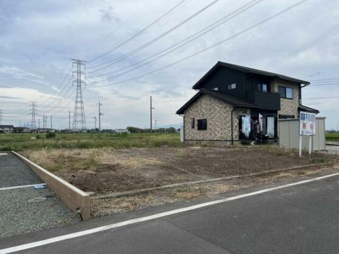 高崎市南新波町、土地の画像です
