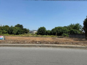 高崎市中里町、土地の画像です