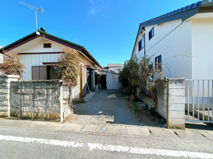高崎市京目町、中古一戸建ての画像です