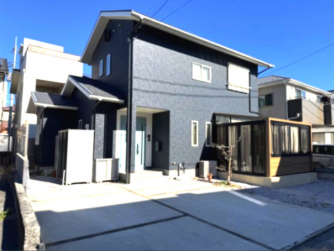 高崎市成田町、中古一戸建ての画像です