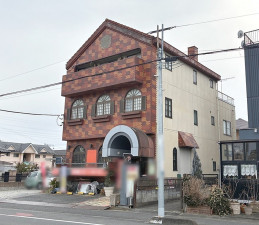 高崎市八千代町、収益物件/店舗付住宅の画像です