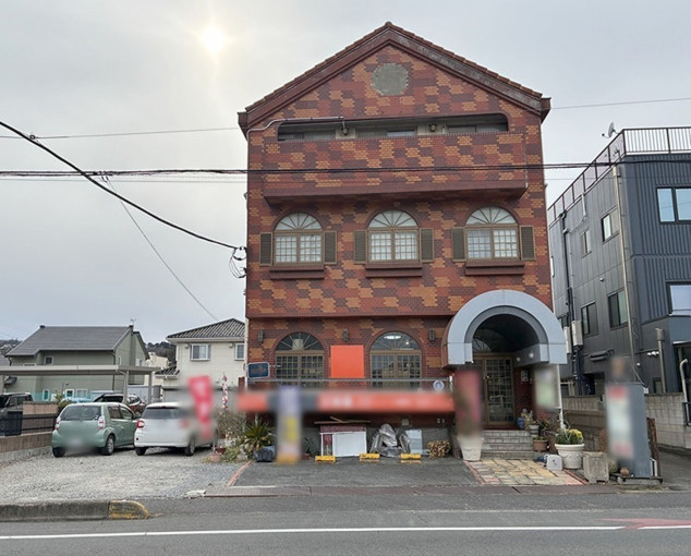 高崎市八千代町、収益物件/店舗付住宅の画像です