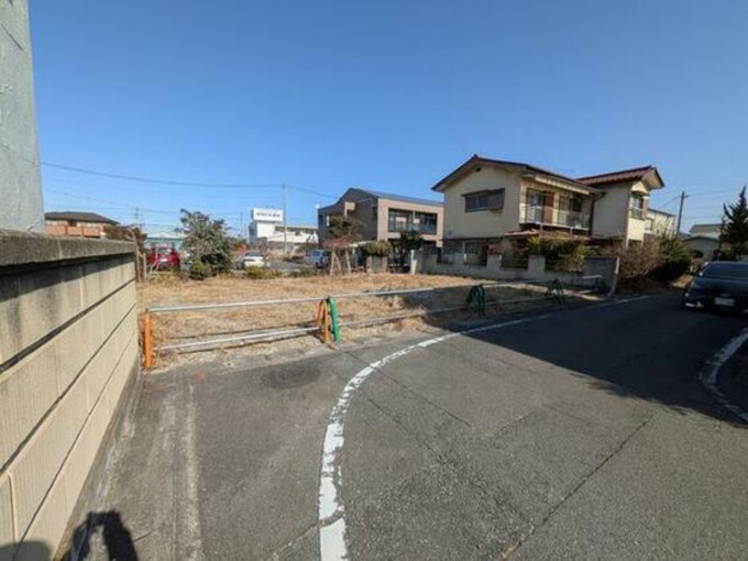 高崎市上中居町、土地の画像です