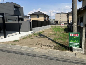 高崎市上中居町、土地の画像です