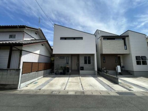 高崎市上中居町、中古一戸建ての画像です