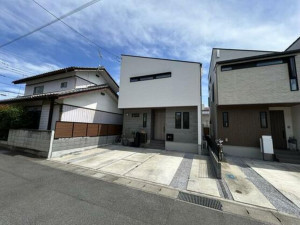 高崎市上中居町、中古一戸建ての画像です