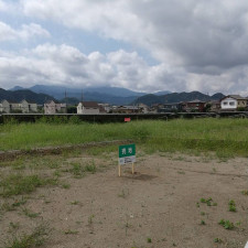 富岡市中高瀬、土地の画像です