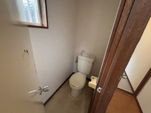 相模原市緑区又野、中古一戸建てのトイレ画像です