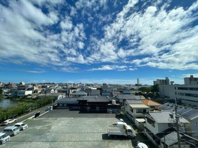 豊橋市羽根井町、中古マンションの画像です