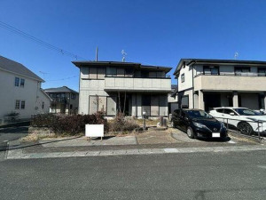 豊橋市若松町、中古一戸建ての画像です