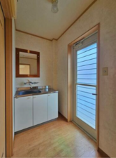 豊橋市忠興、収益物件/店舗付住宅の画像です