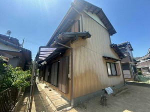 豊橋市岩屋町、中古一戸建ての外観画像です