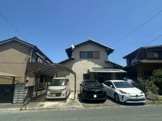 豊橋市岩屋町、中古一戸建ての外観画像です