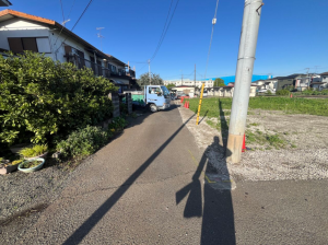 相模原市中央区田名、土地の前面道路を含む現地写真画像です