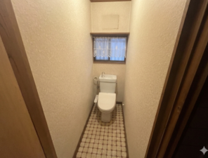 相模原市中央区上溝、中古一戸建てのトイレ画像です