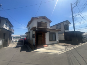 相模原市中央区横山台、土地の前面道路を含む現地写真画像です