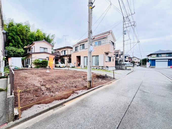 相模原市中央区田名、土地の前面道路を含む現地写真画像です