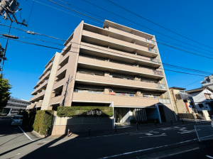 相模原市中央区清新、中古マンションの外観画像です