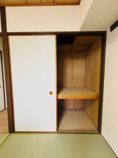 相模原市中央区水郷田名、中古マンションの収納画像です