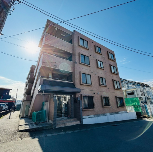 横浜市都筑区川和町、中古マンションの外観画像です